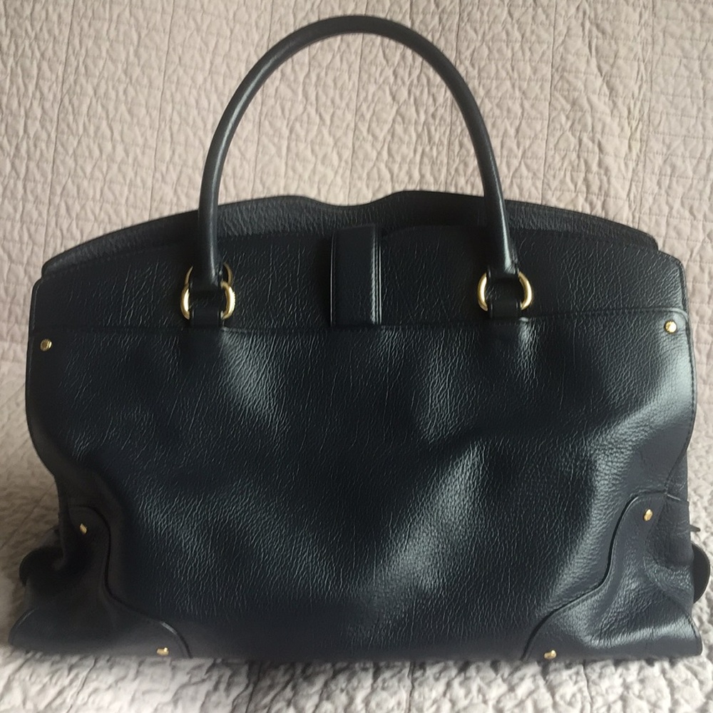 Gorgeous Coach handbag (Navy with gold hardware)! Like new. - Picture 3 of 9